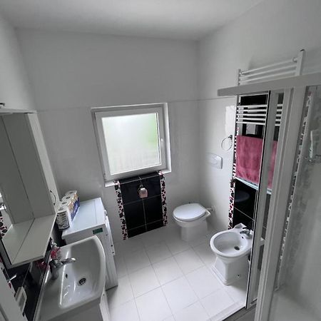 Апартаменты Nesta Apartament Фэлтичени Экстерьер фото